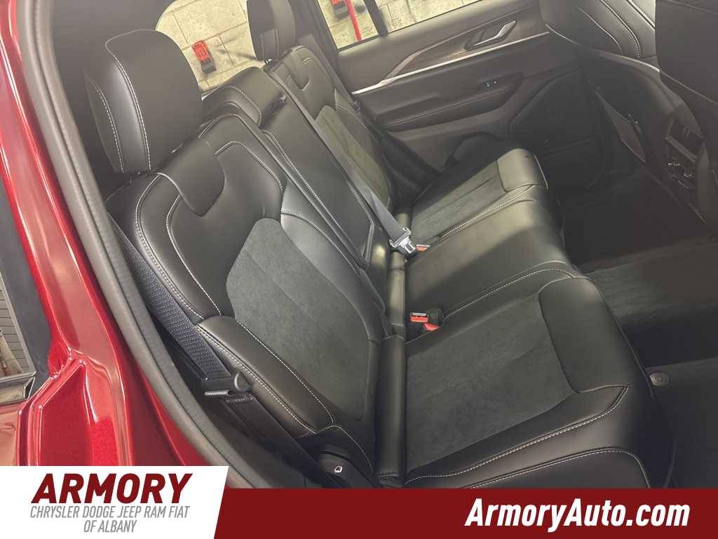 Thumbnail: 2026 Jeep Grand Cherokee - 34