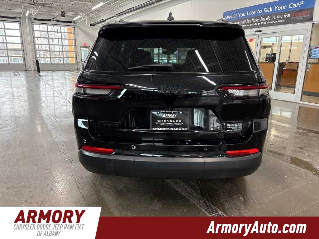 Thumbnail: 2023 Jeep Grand Cherokee L - 5