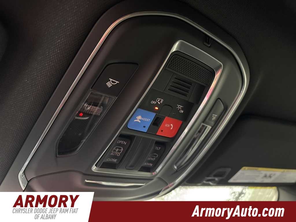 Thumbnail: 2025 Jeep Grand Cherokee - 18