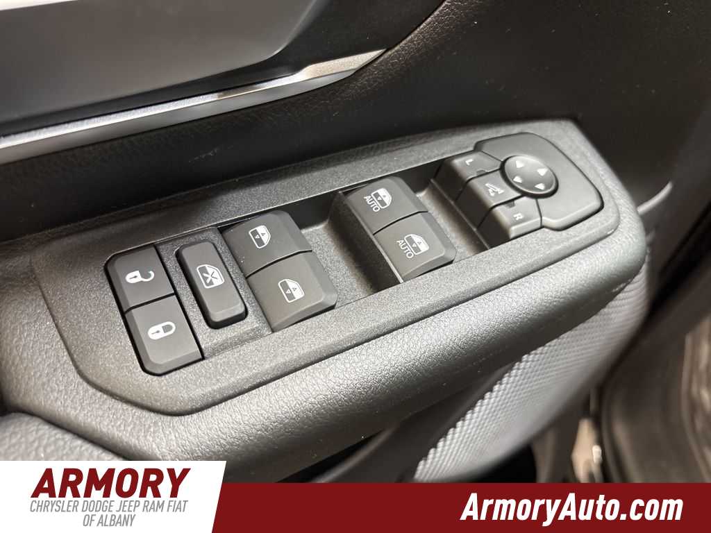 Thumbnail: 2026 RAM 1500 - 8