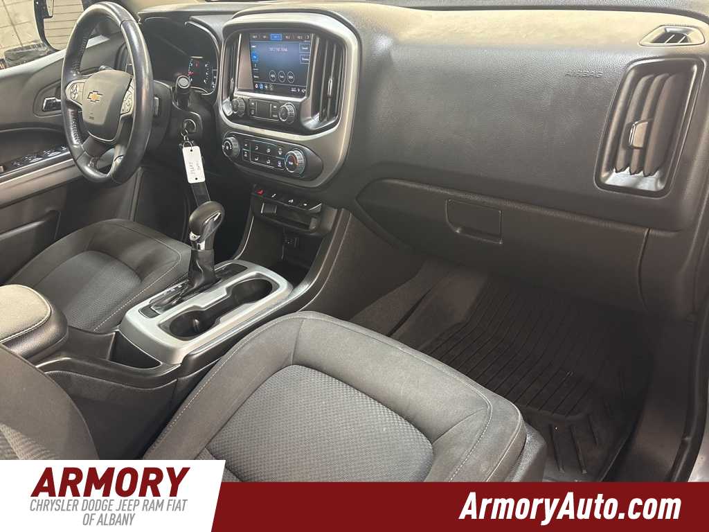 Thumbnail: 2022 Chevrolet Colorado - 36