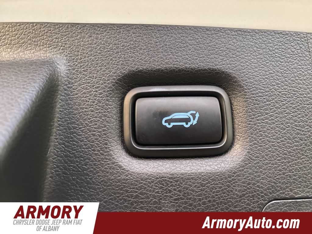 Thumbnail: 2022 Hyundai Santa Fe - 29