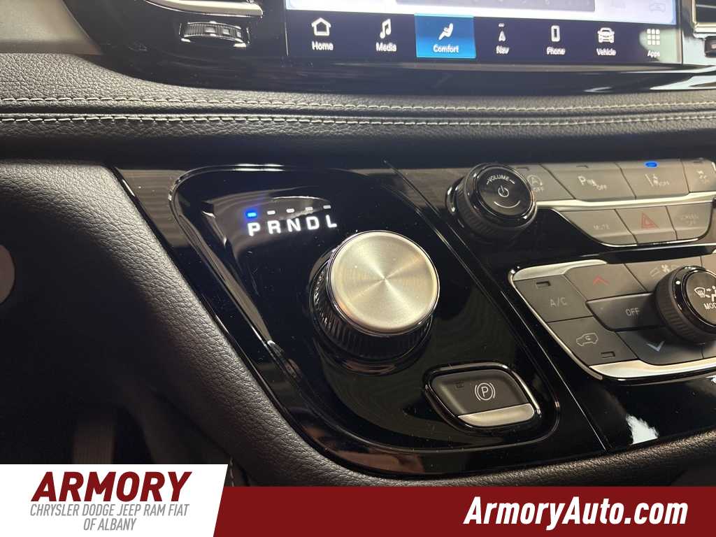 Thumbnail: 2026 Chrysler Pacifica - 21