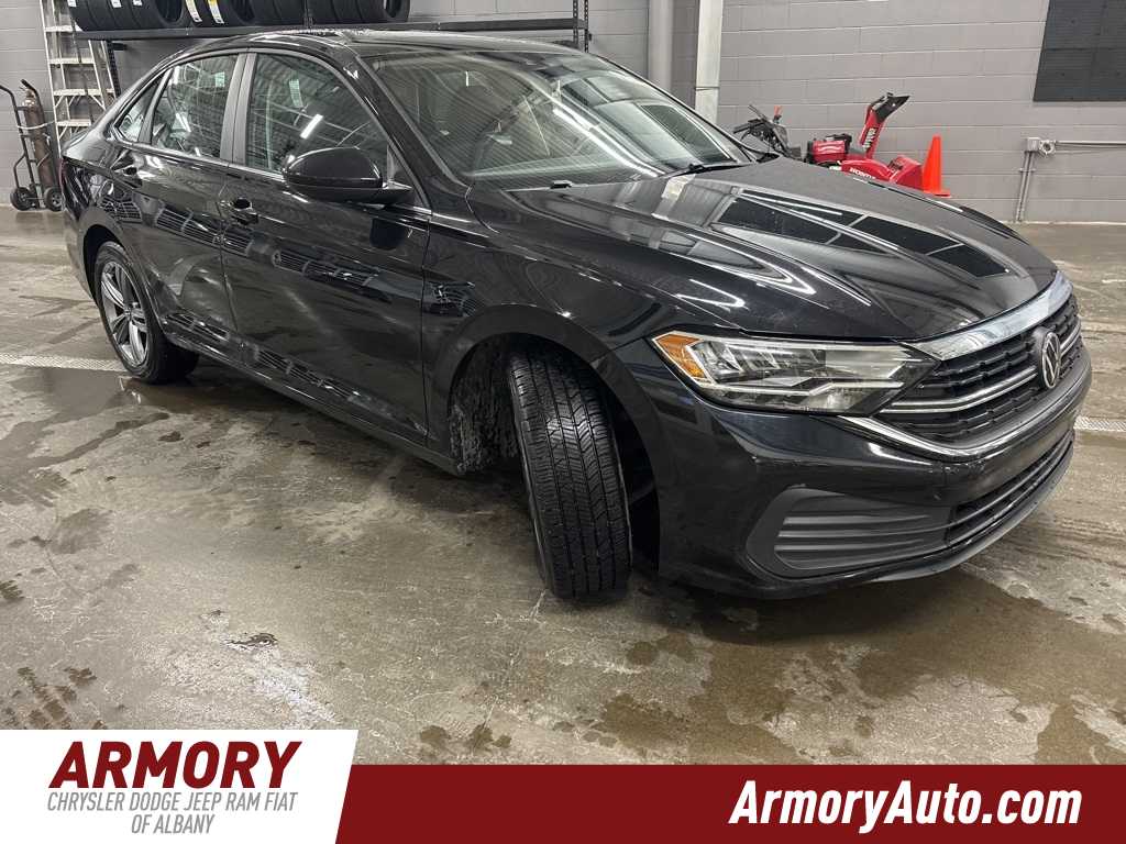 Thumbnail: 2024 Volkswagen Jetta - 2