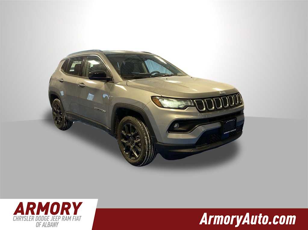 2022 Jeep Compass Latitude -
                Albany, NY