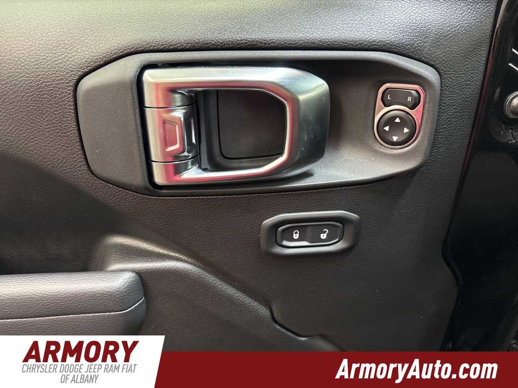 Thumbnail: 2025 Jeep Wrangler - 8