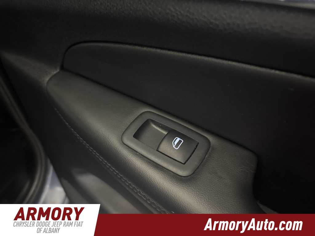 Thumbnail: 2021 Jeep Grand Cherokee - 34