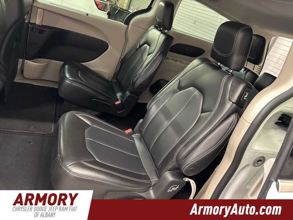 Thumbnail: 2023 Chrysler Pacifica - 26