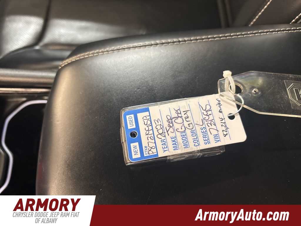 Thumbnail: 2023 Jeep Grand Cherokee L - 23