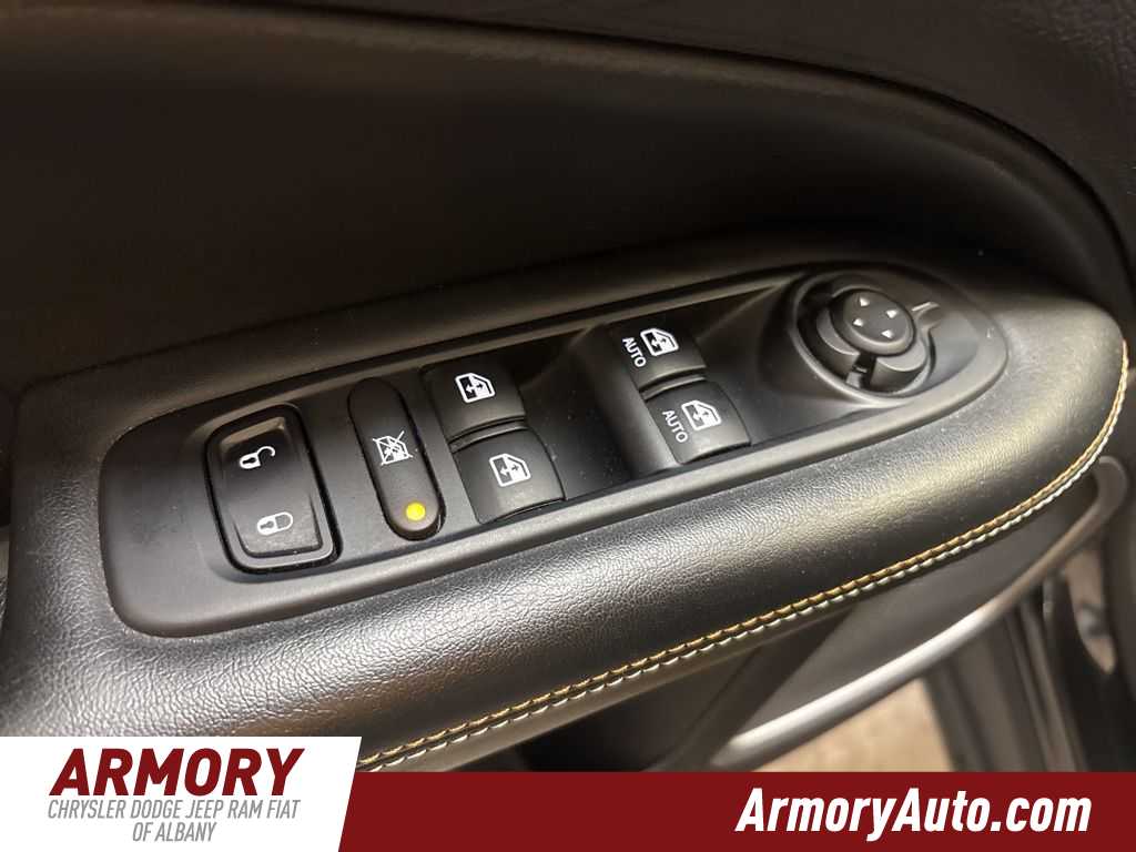 Thumbnail: 2021 Jeep Compass - 8