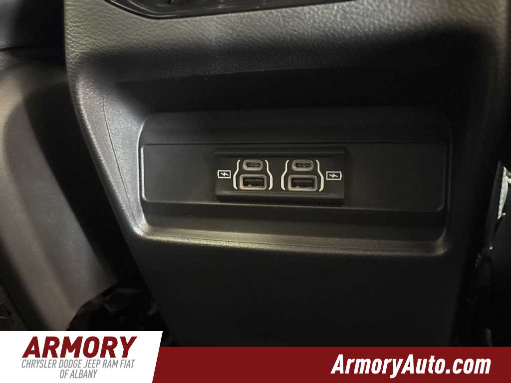 Thumbnail: 2025 Jeep Grand Cherokee - 30