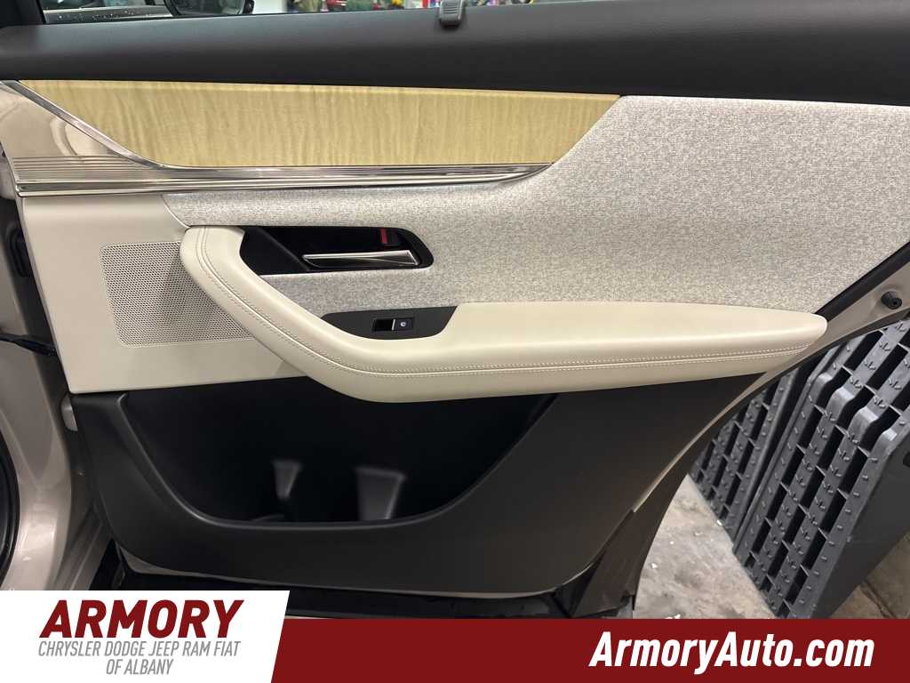 Thumbnail: 2024 Mazda CX-90 - 32