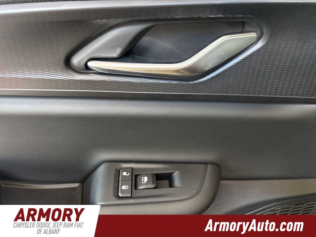 Thumbnail: 2025 Jeep Grand Cherokee - 23