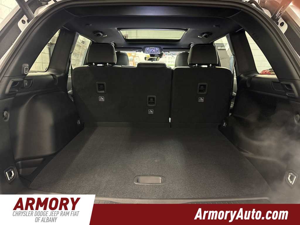 Thumbnail: 2025 Jeep Grand Cherokee - 27