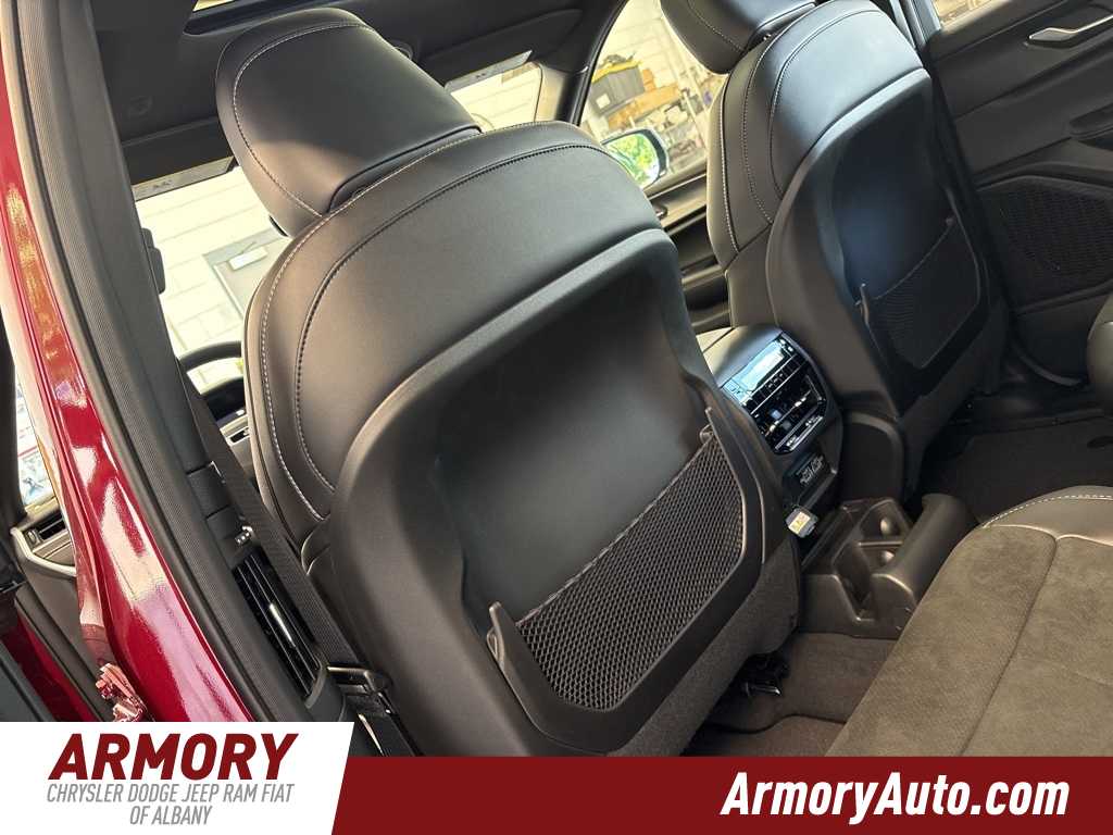 Thumbnail: 2025 Jeep Grand Cherokee L - 26