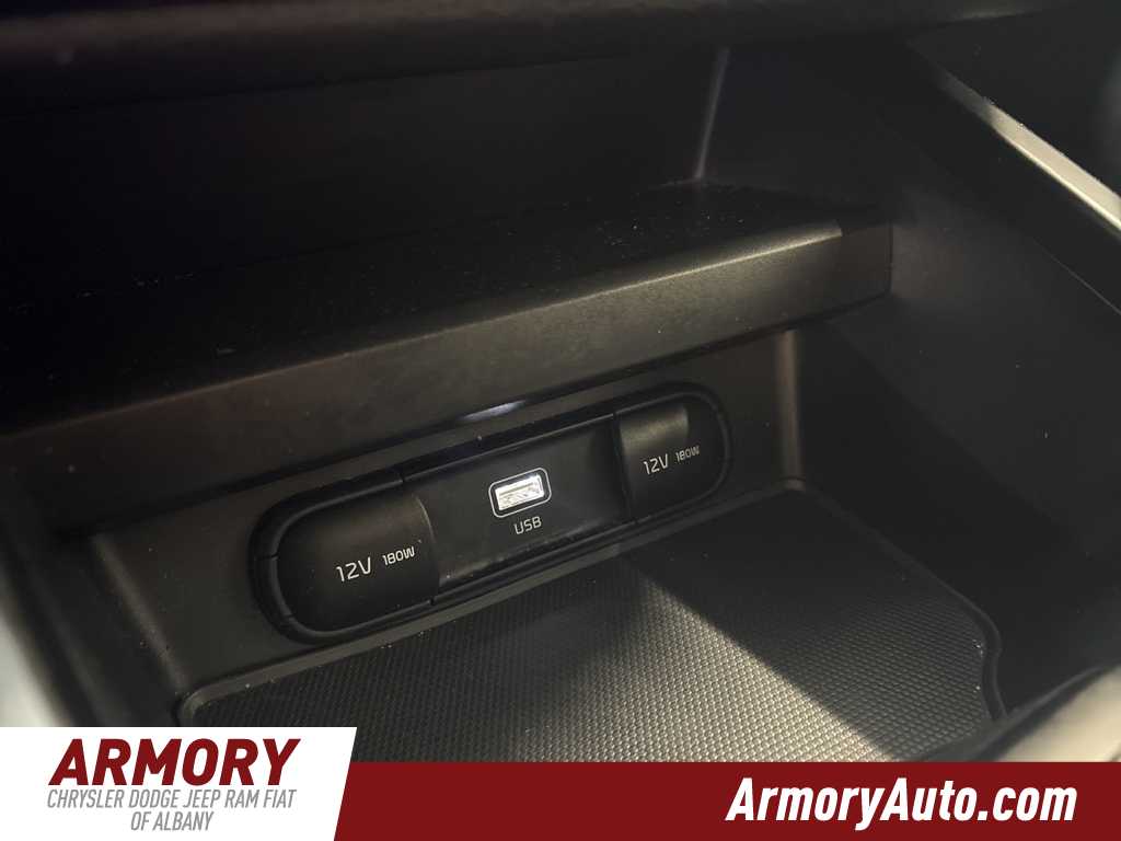 Thumbnail: 2023 Kia Soul - 17