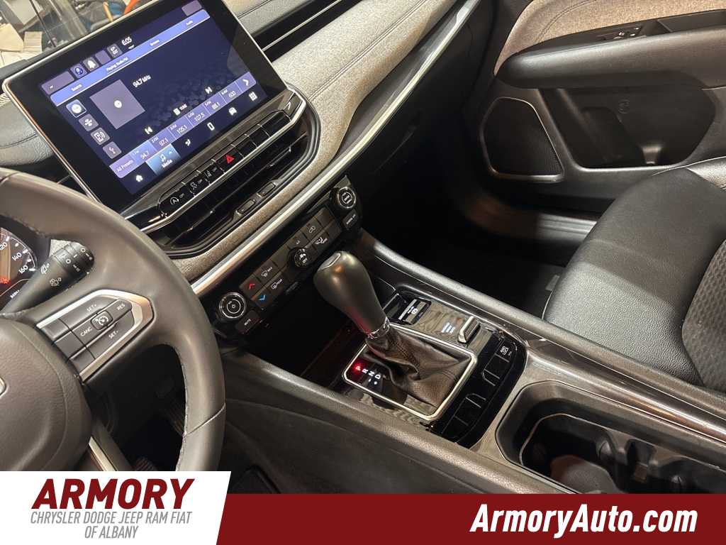 Thumbnail: 2024 Jeep Compass - 15