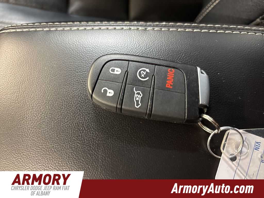 Thumbnail: 2021 Jeep Grand Cherokee - 25