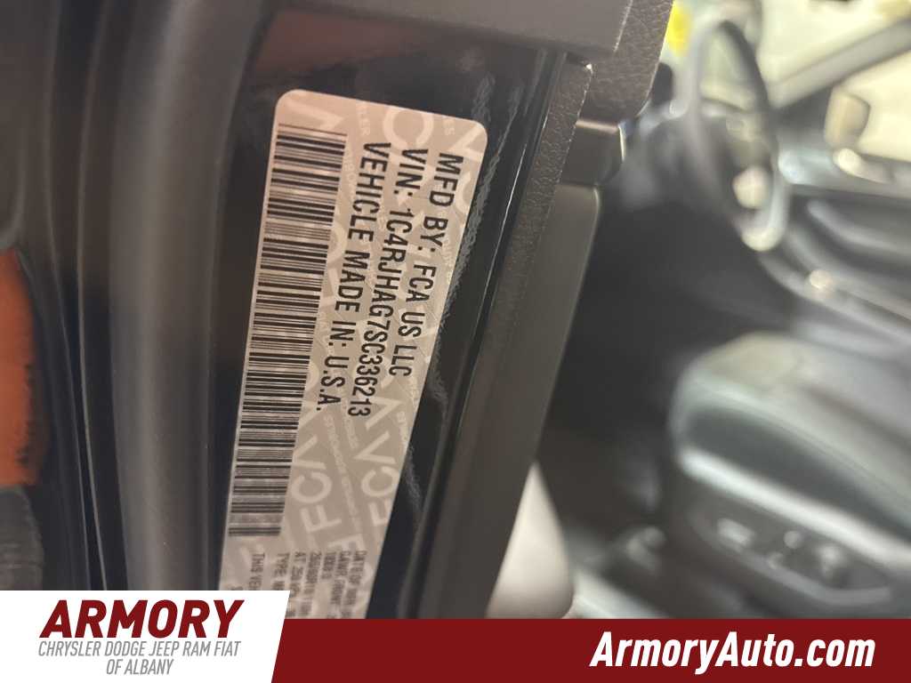 Thumbnail: 2025 Jeep Grand Cherokee - 41