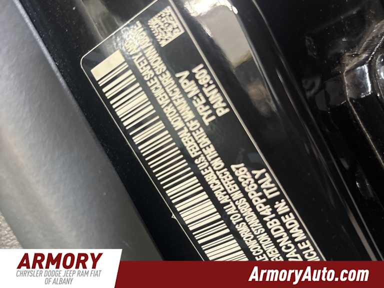 Thumbnail: 2023 Jeep Renegade - 38