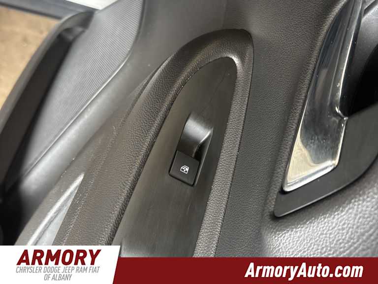 Thumbnail: 2020 Chevrolet Trax - 30