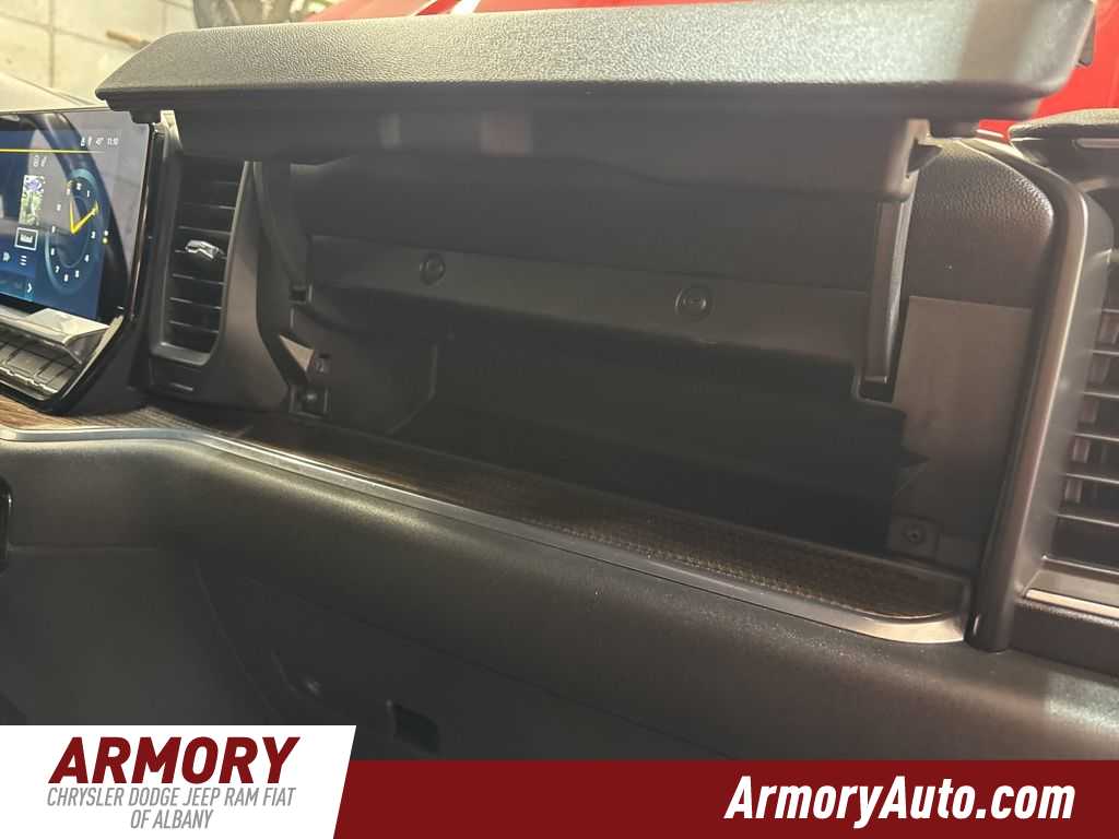 Thumbnail: 2023 Chevrolet Silverado 1500 - 41