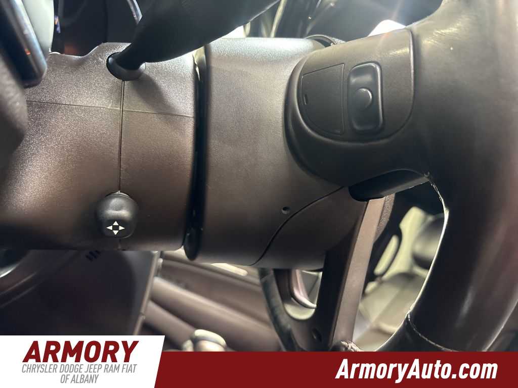 Thumbnail: 2018 Jeep Grand Cherokee - 11