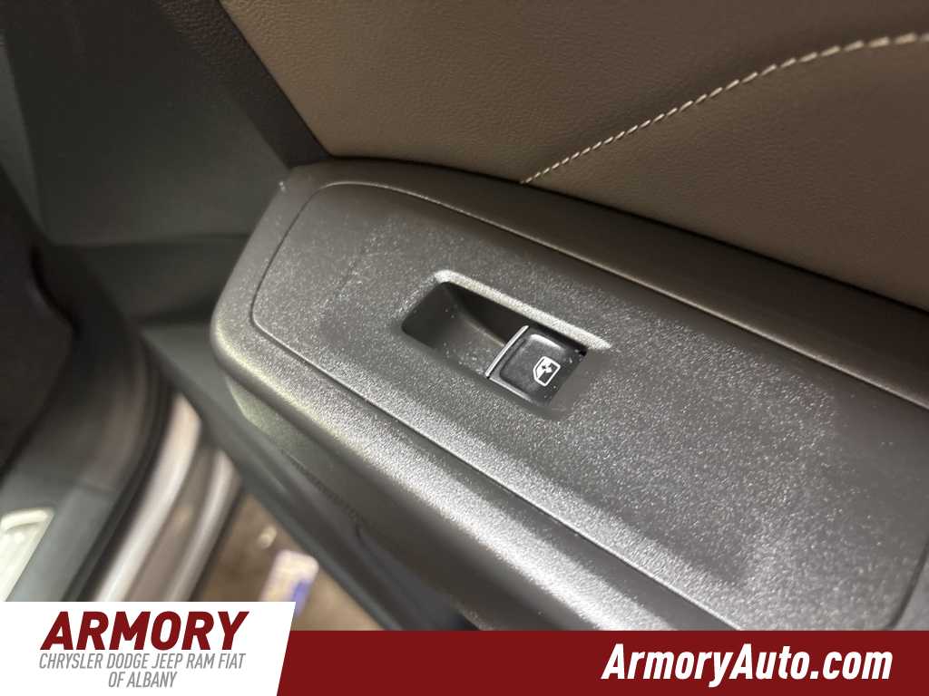 Thumbnail: 2022 Volkswagen Atlas - 42