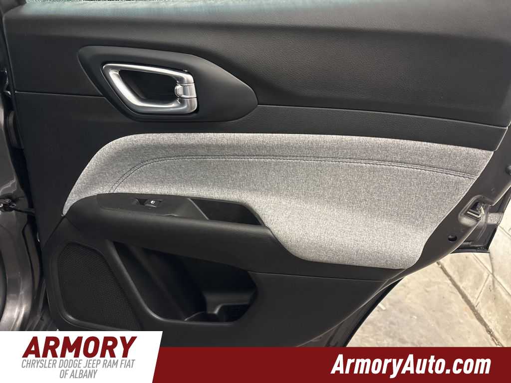 Thumbnail: 2022 Jeep Compass - 30