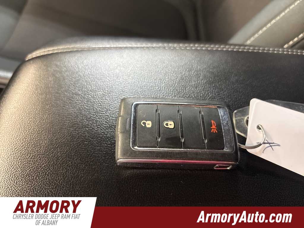 Thumbnail: 2023 Jeep Grand Cherokee - 21