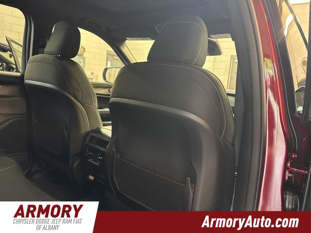 Thumbnail: 2025 Jeep Grand Cherokee - 34