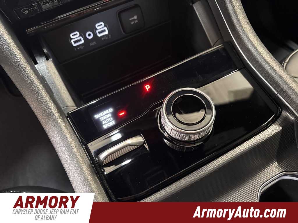 Thumbnail: 2025 Jeep Grand Cherokee - 19