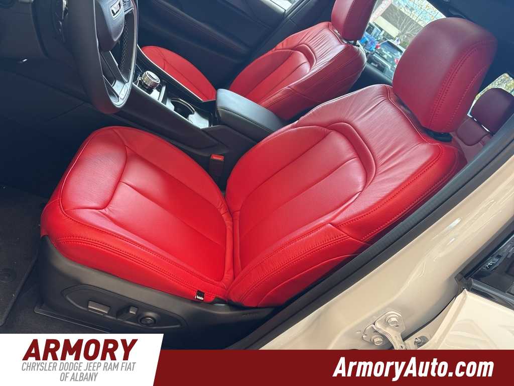 Thumbnail: 2025 Jeep Grand Cherokee - 10