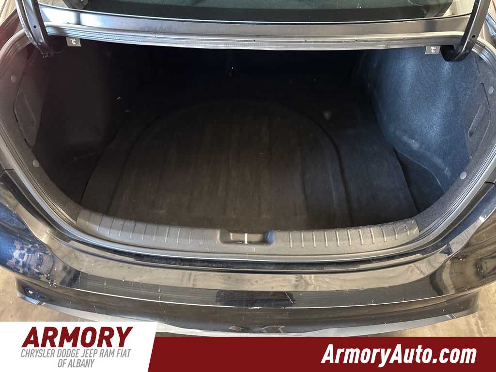 Thumbnail: 2023 Kia Forte - 27