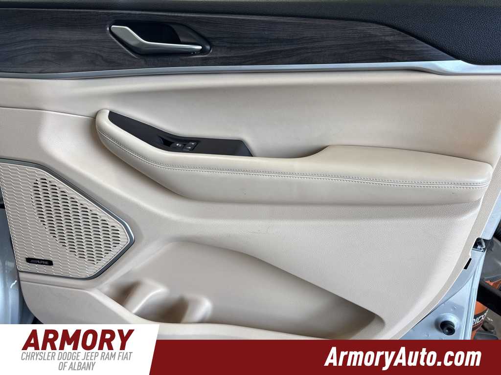 Thumbnail: 2022 Jeep Grand Cherokee L - 42
