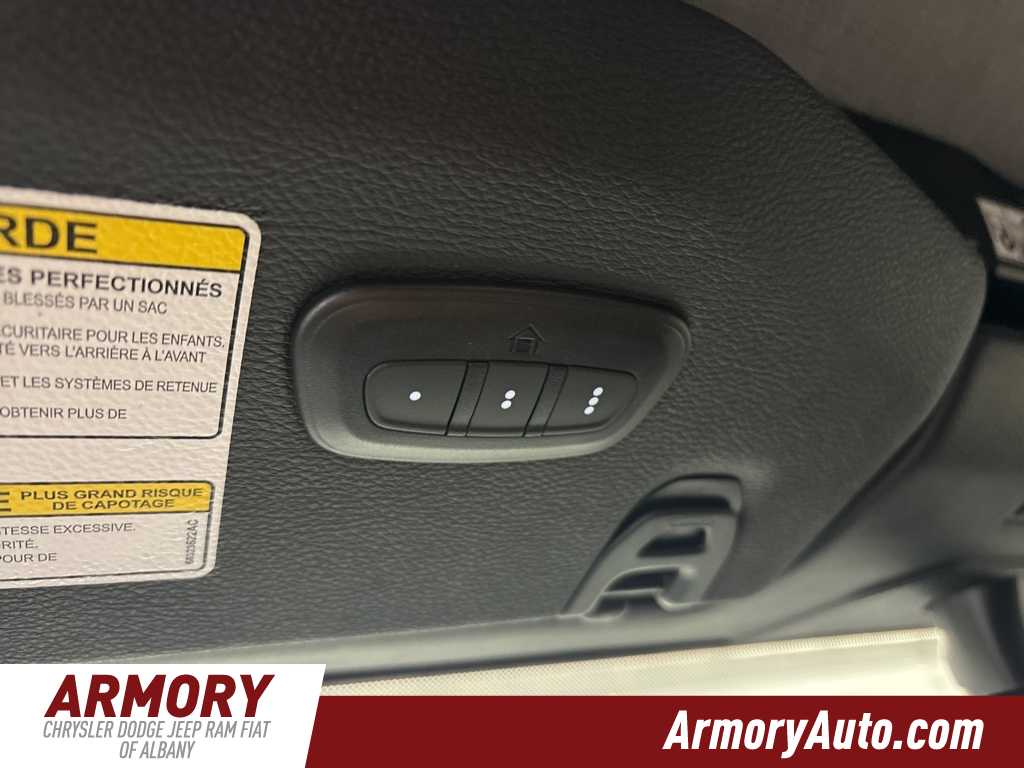 Thumbnail: 2022 Jeep Wrangler - 25