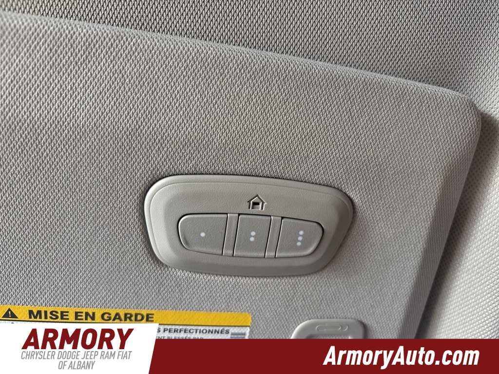 Thumbnail: 2023 Jeep Grand Cherokee - 23