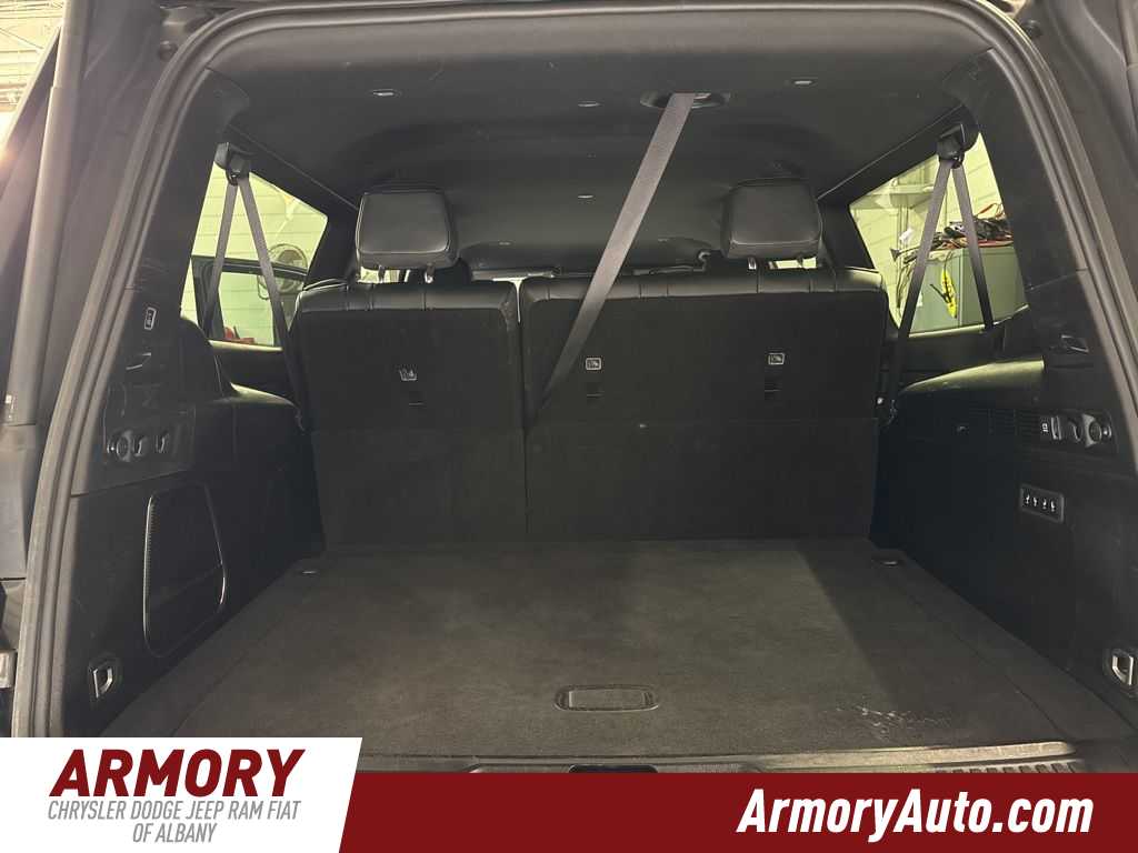 Thumbnail: 2024 Jeep Wagoneer - 33