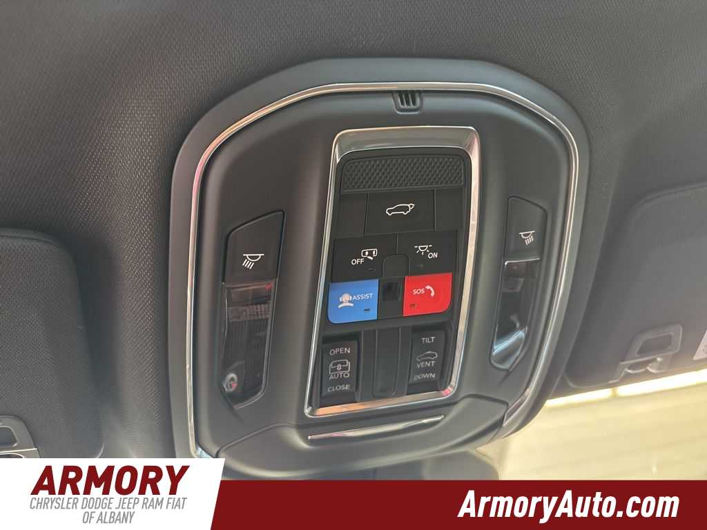 Thumbnail: 2025 Jeep Grand Cherokee - 20