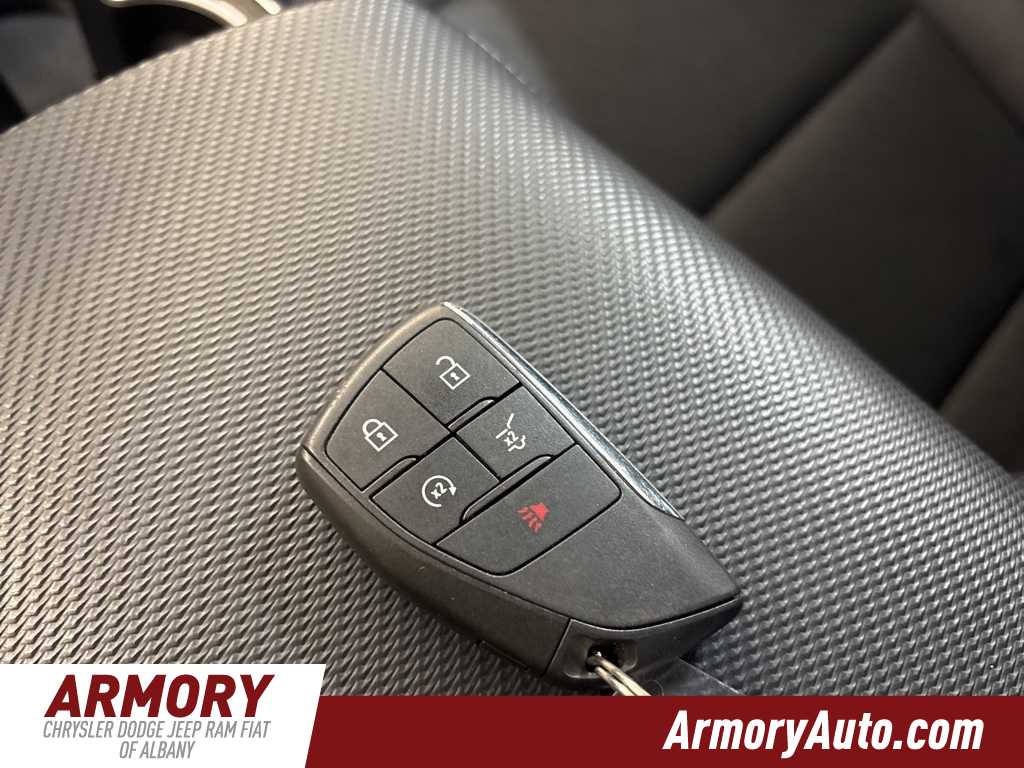 Thumbnail: 2025 Chevrolet Equinox - 23