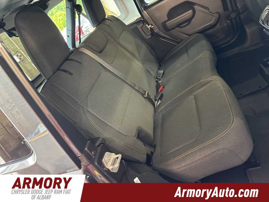 Thumbnail: 2025 Jeep Wrangler - 32