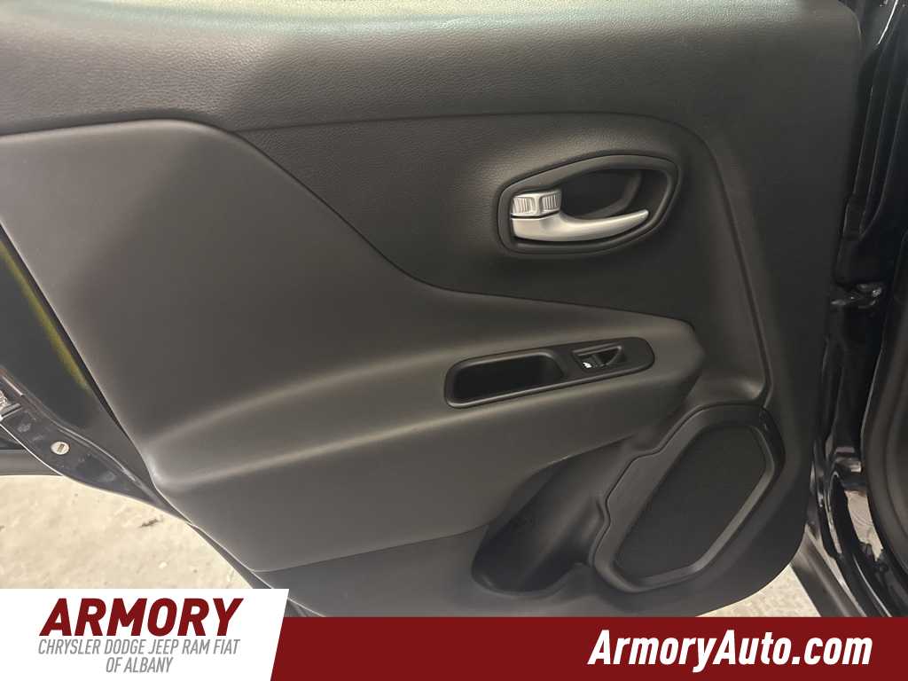 Thumbnail: 2023 Jeep Renegade - 22