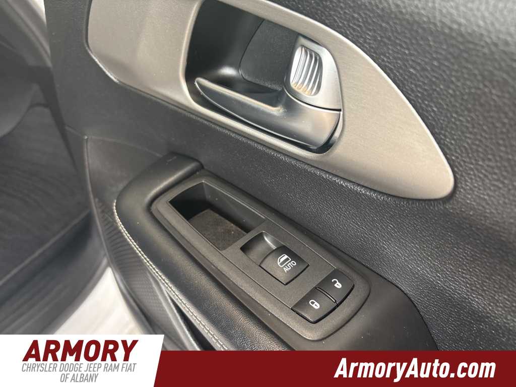 Thumbnail: 2022 Chrysler Pacifica - 48