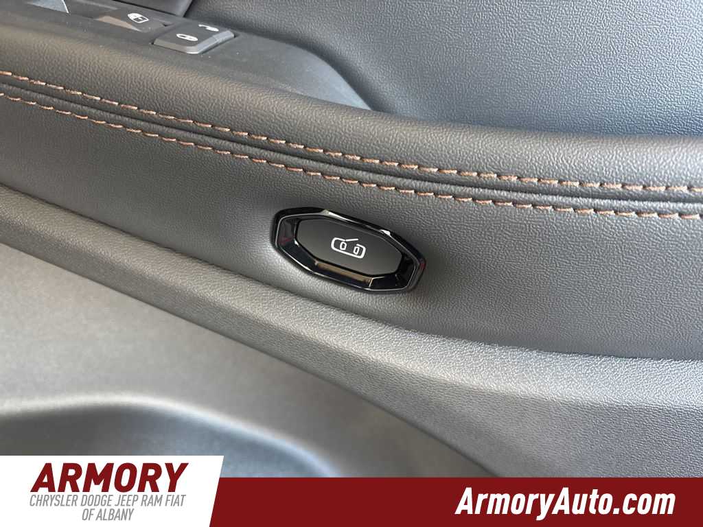 Thumbnail: 2026 Jeep Cherokee - 33