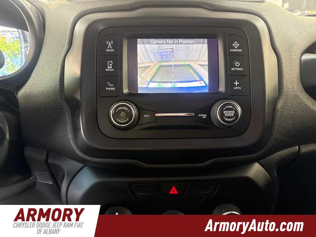 Thumbnail: 2019 Jeep Renegade - 18