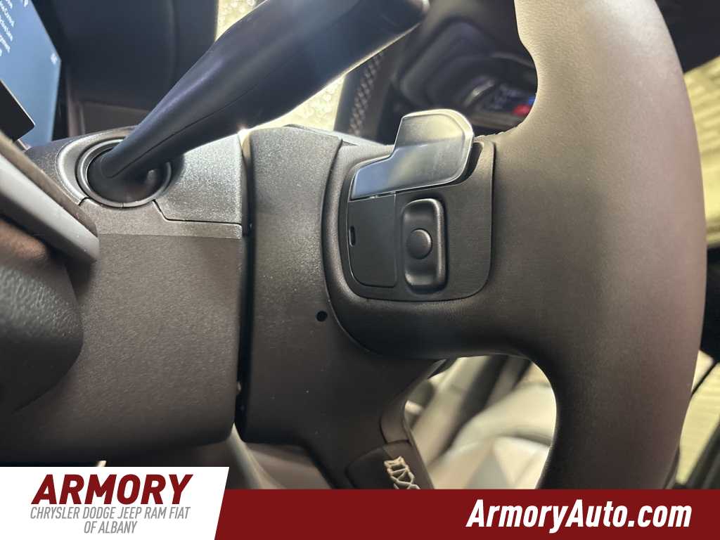 Thumbnail: 2025 Jeep Grand Cherokee - 12