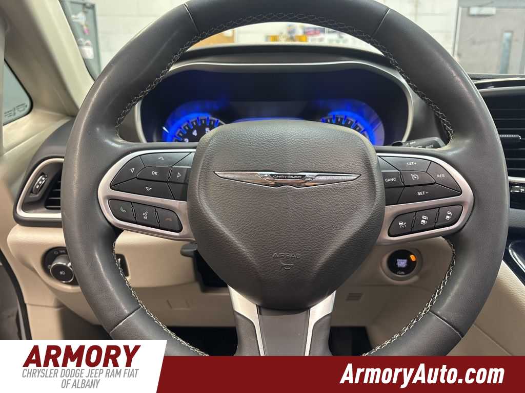 Thumbnail: 2024 Chrysler Pacifica - 14