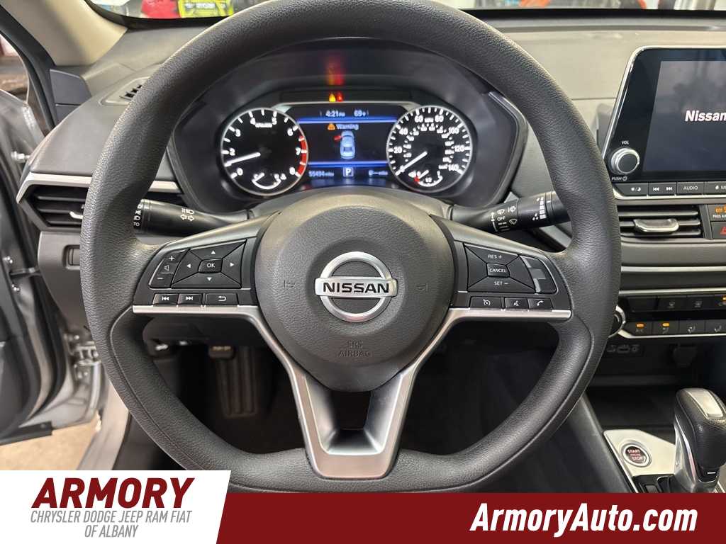 2022 Nissan Altima SV 13