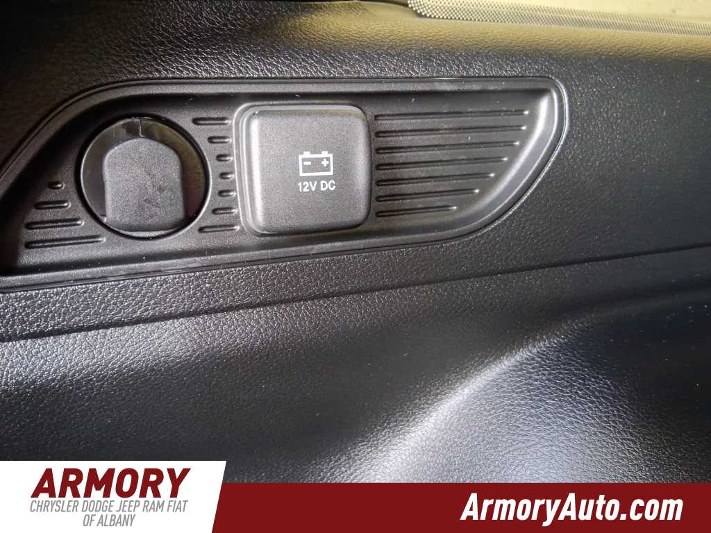 Thumbnail: 2025 Jeep Grand Cherokee - 29