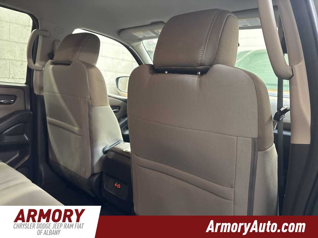 Thumbnail: 2022 Nissan Frontier - 29